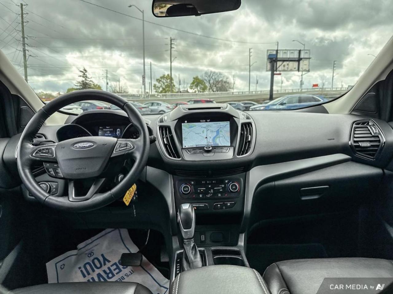2018 Ford Escape SEL / LEATHER / NAV / HTD SEATS / ALLOYS - Photo #12