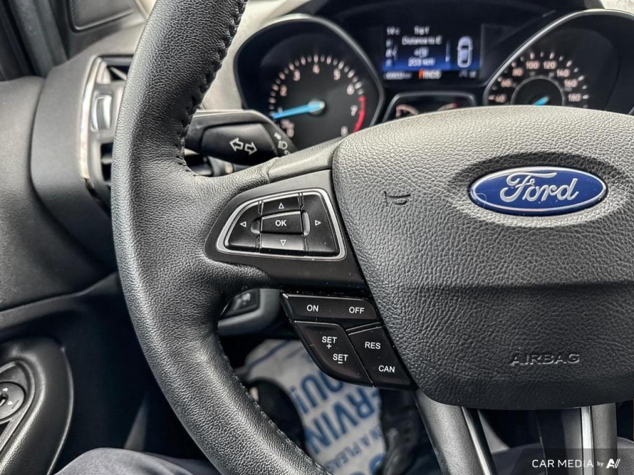 2018 Ford Escape SEL / LEATHER / NAV / HTD SEATS / ALLOYS - Photo #20