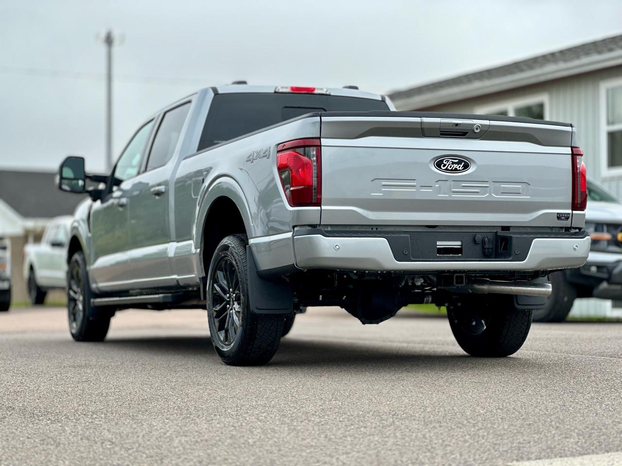 2025 Ford F-150 XLT 4WD SuperCrew 6.5' Box Photo4