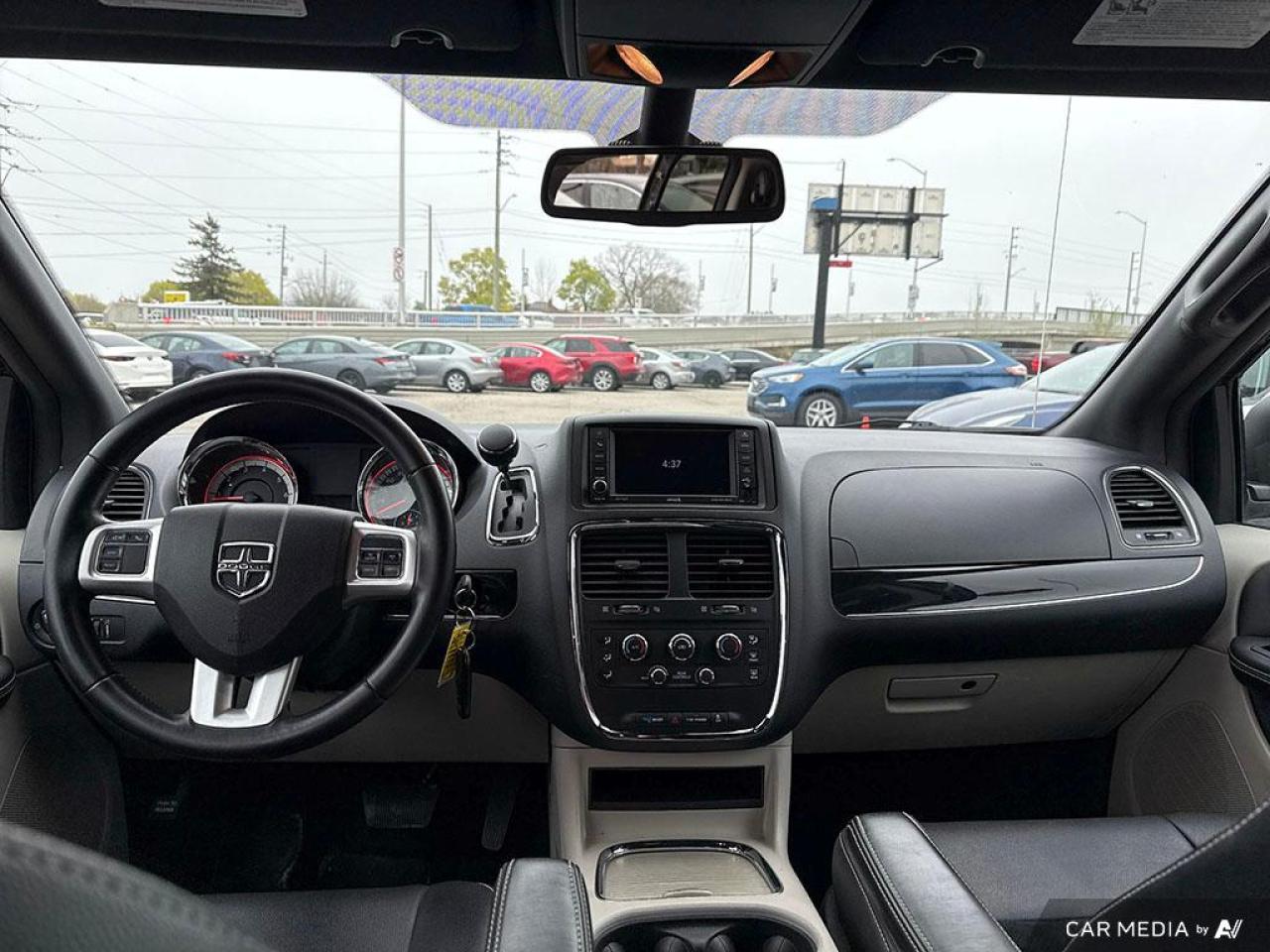 2018 Dodge Grand Caravan SXT PREMIUM PLUS / STOW N GO / DVD / NAV / LEATHER - Photo #22