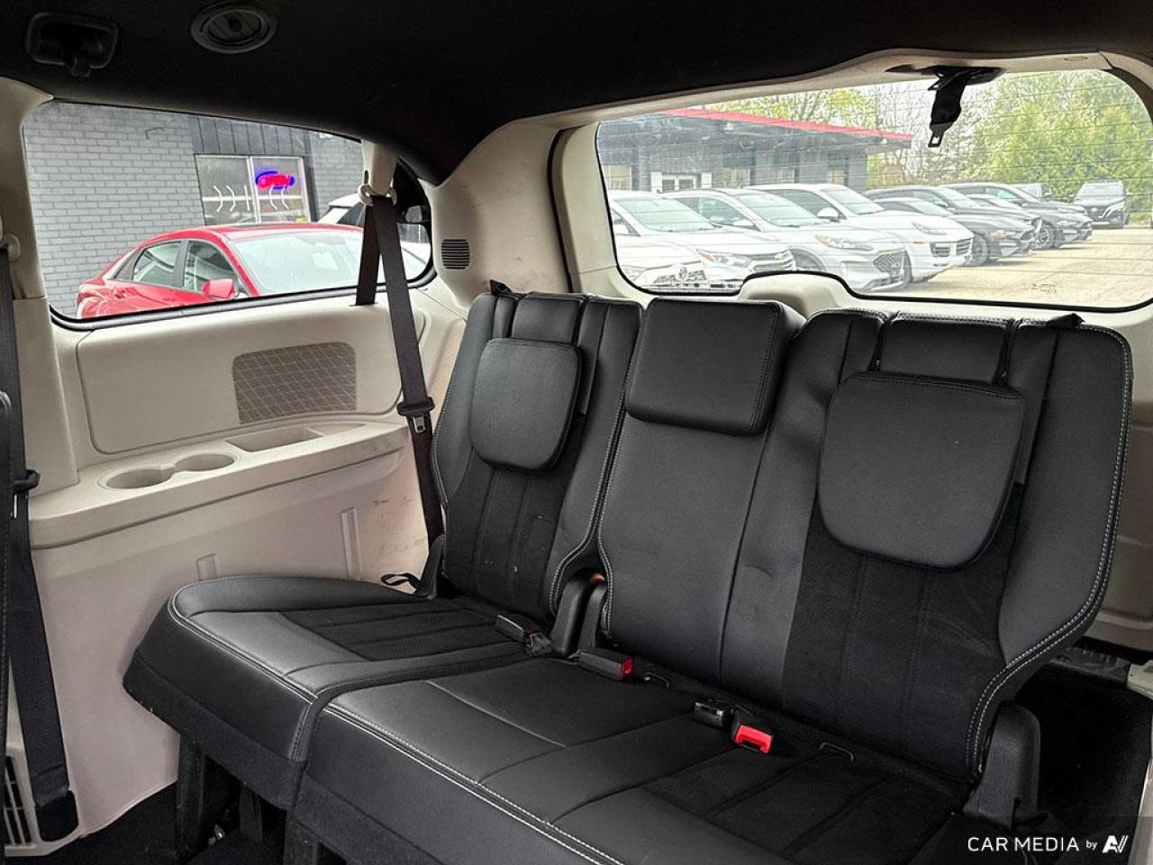 2018 Dodge Grand Caravan SXT PREMIUM PLUS / STOW N GO / DVD / NAV / LEATHER - Photo #21