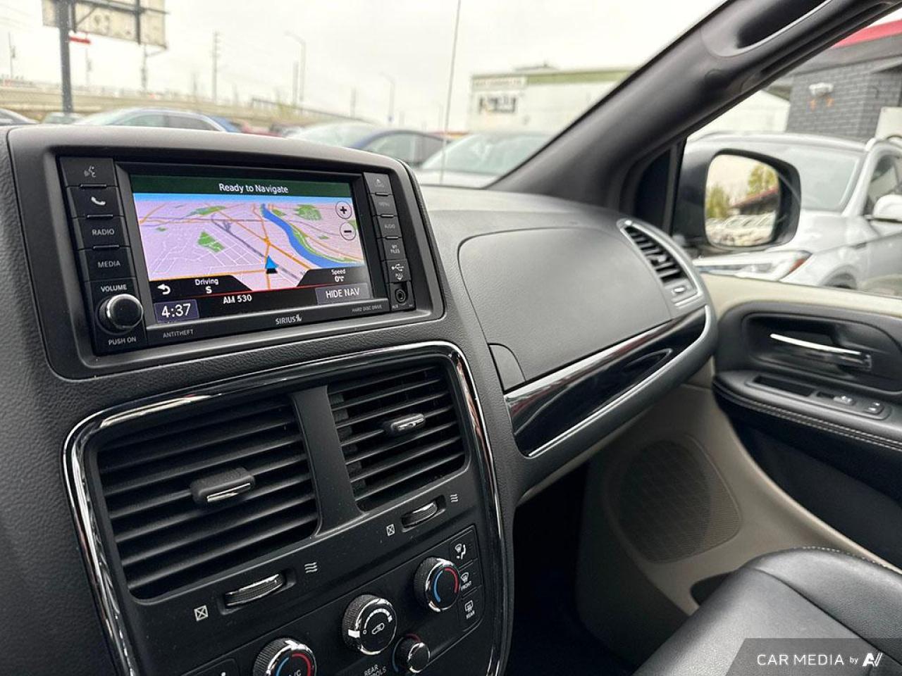 2018 Dodge Grand Caravan SXT PREMIUM PLUS / STOW N GO / DVD / NAV / LEATHER - Photo #18