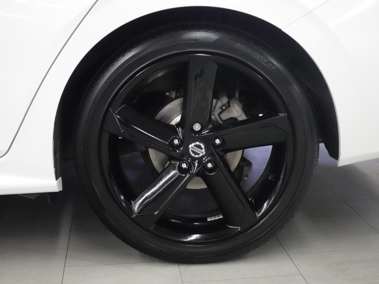2021 Nissan Sentra SR | Sunroof | Heated Seats | ACC | BSM | CarPlay