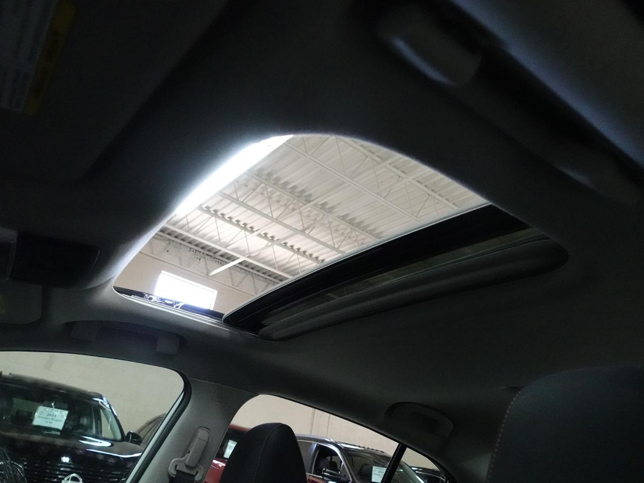 2021 Nissan Sentra SR | Sunroof | Heated Seats | ACC | BSM | CarPlay