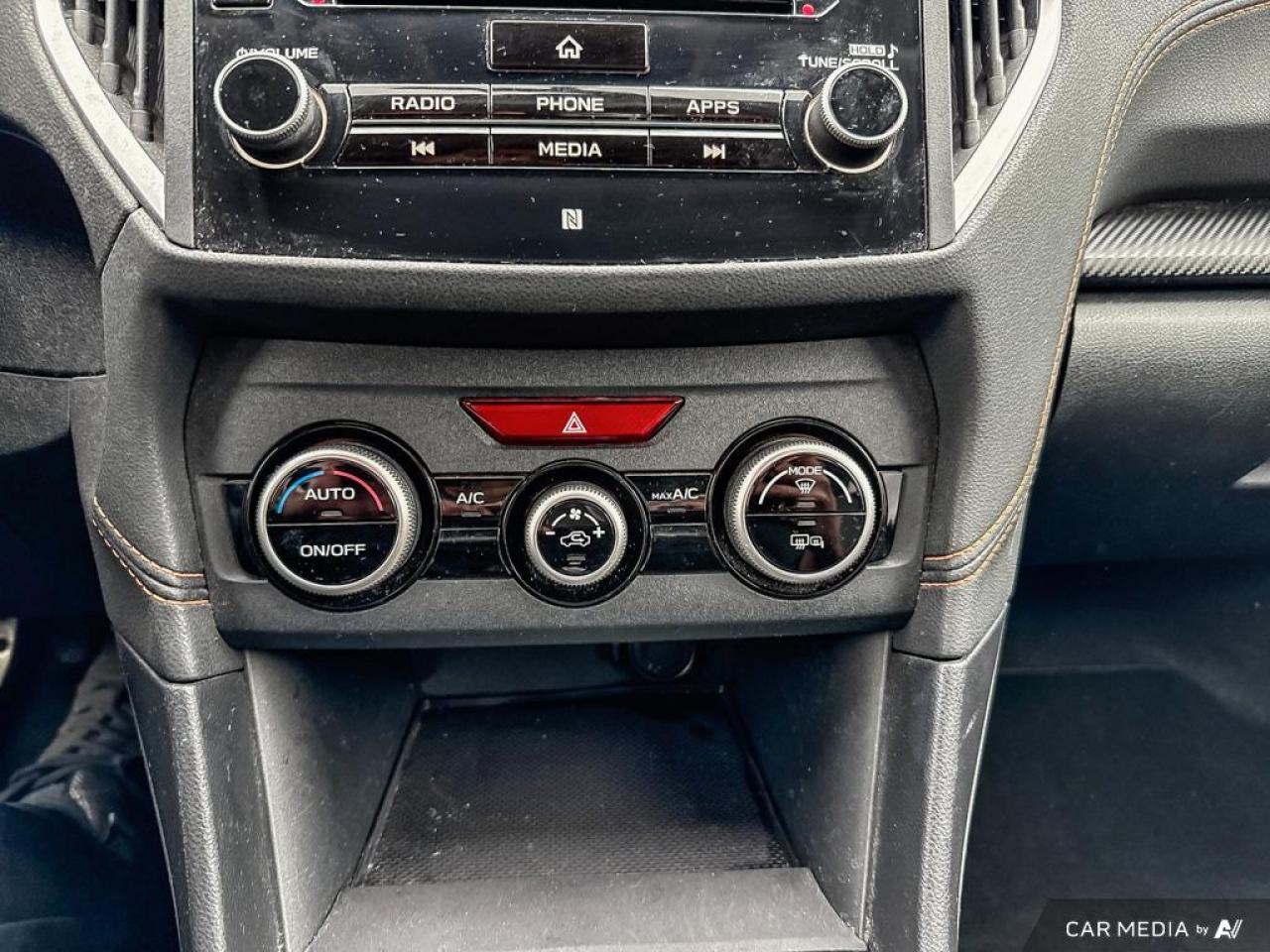 2019 Subaru Crosstrek SPORT / ROOF / MANUAL / REVERSE CAM / AWD - Photo #17