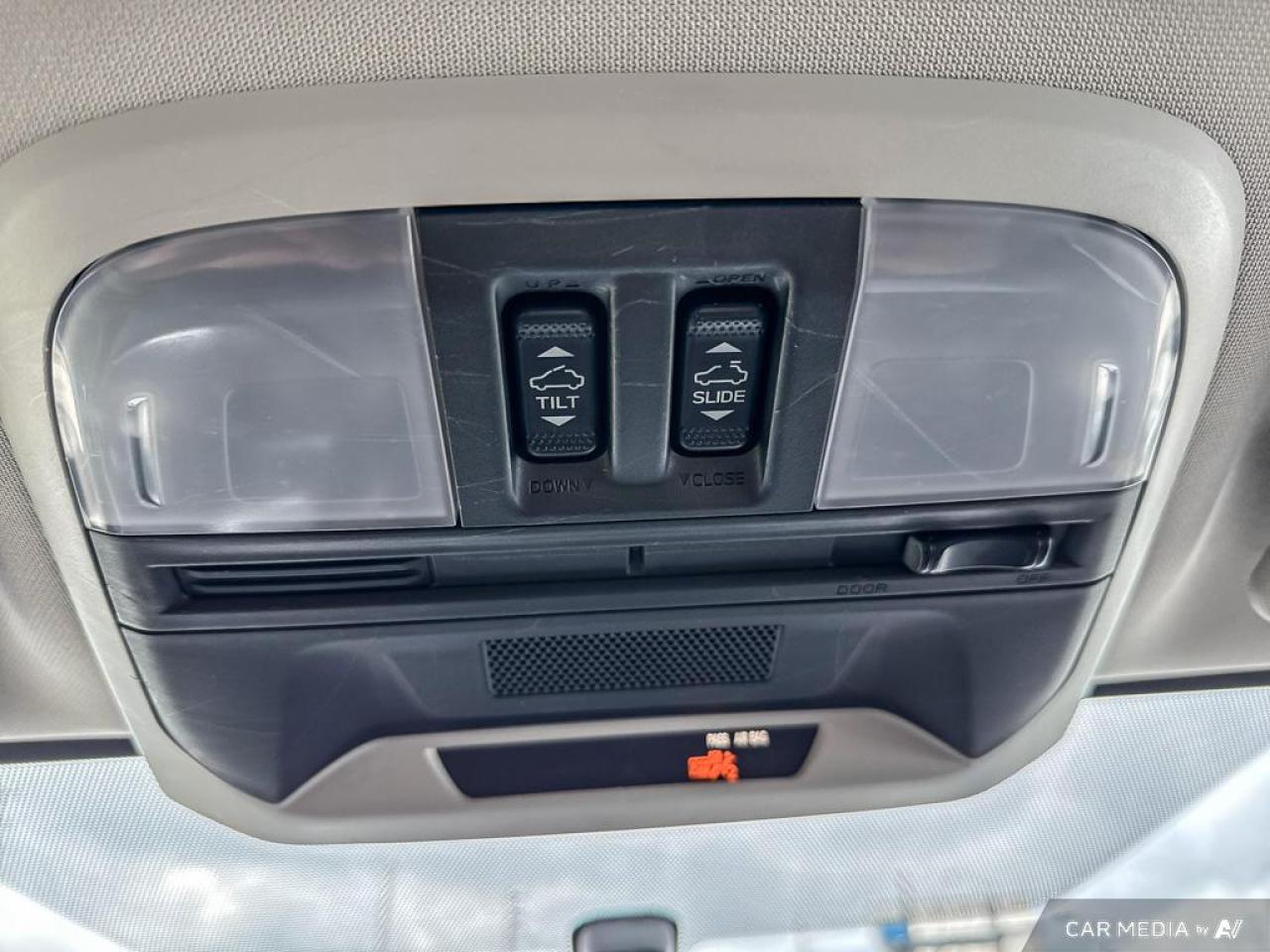2019 Subaru Crosstrek SPORT / ROOF / MANUAL / REVERSE CAM / AWD - Photo #19