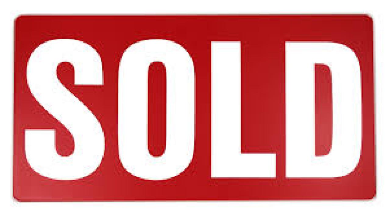 <p>NO ACCIDENTS *** SPORT *** ALL WHEEL DRIVE *** SUNROOF *** REVERSE CAMERA *** HEATED SEATS *** MANUAL *** AC *** POWER GROUP *** ALLOY WHEELS *** ONLY 66,977KM *** VEHICLE COMES CERTIFIED *** NO HIDDEN FEES *** WE DEAL WITH ALL THE MAJOR BANKS JUST LIKE THE FRANCHISE DEALERS *** WORTH THE DRIVE TO CAMBRIDGE ****</p><p><strong>FINANCE PRICE: 22995</strong></p><p><strong>CASH PRICE:23495</strong></p><p><br />HOURS : MONDAY TO THURSDAY 11 AM TO 7 PM FRIDAY 11 AM TO 6 PM SATURDAY 10 AM TO 5 PM<br /><br /><br />ADDRESS : 6 JAFFRAY ST CAMBRIDGE ONTARIO</p>