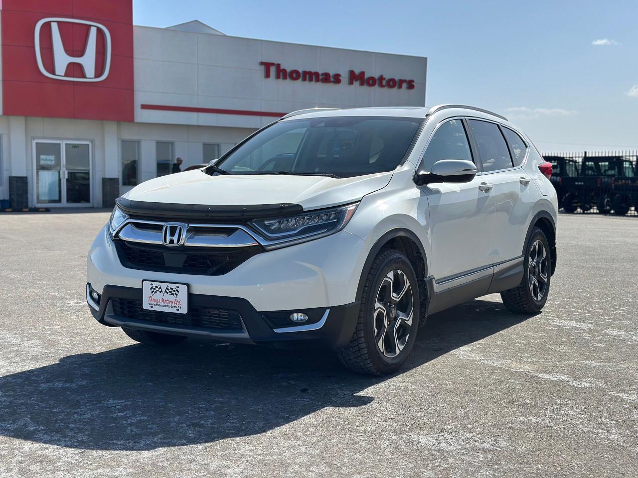2017 Honda CR-V Touring Photo0
