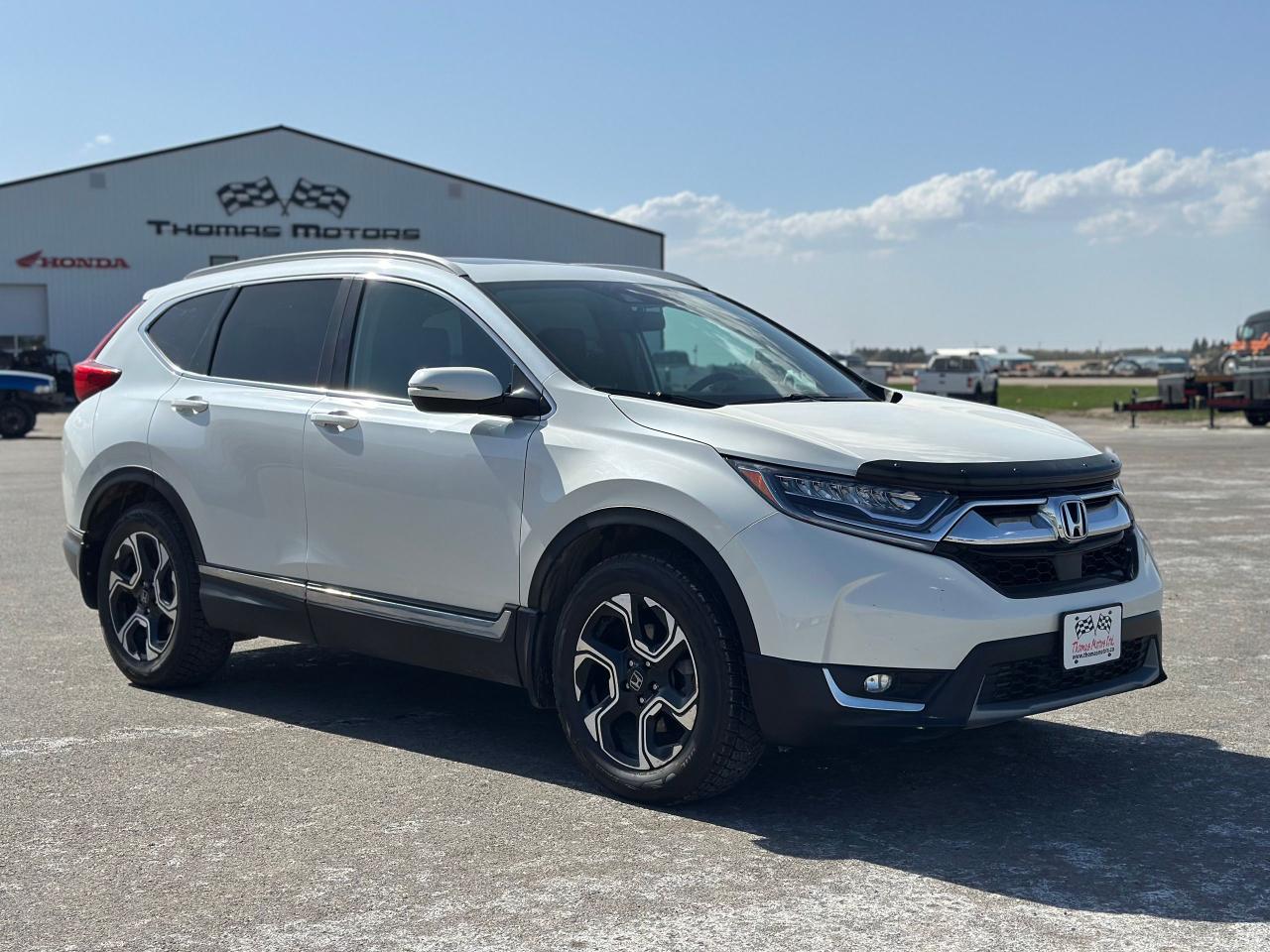 2017 Honda CR-V Touring Photo2