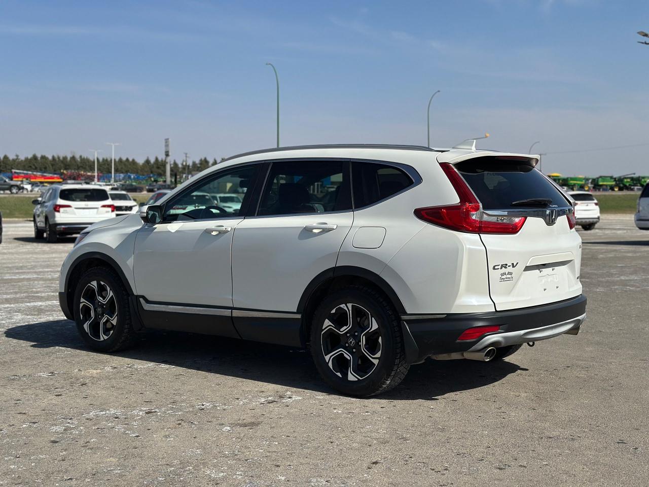 2017 Honda CR-V Touring Photo