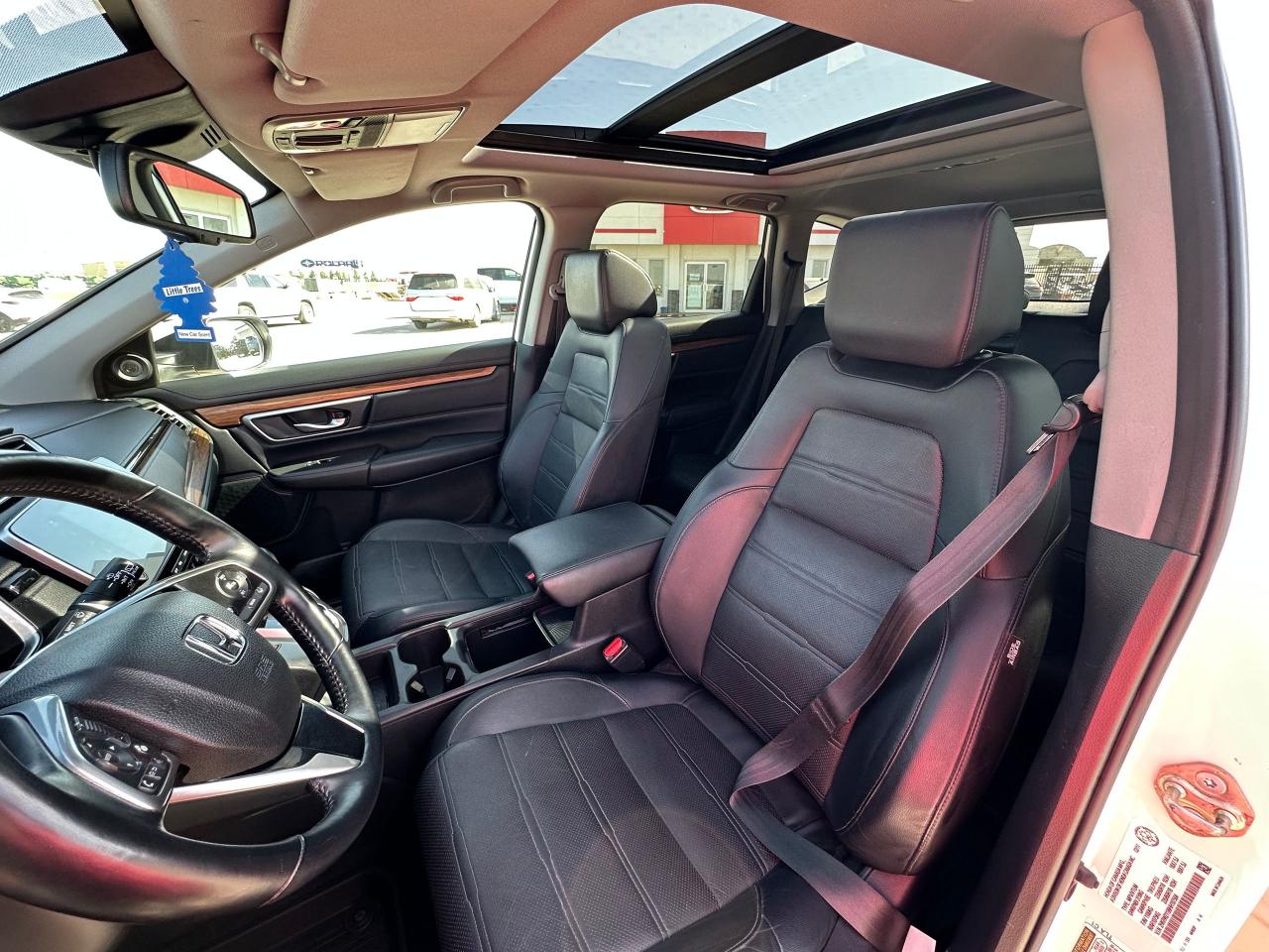 2017 Honda CR-V Touring Photo