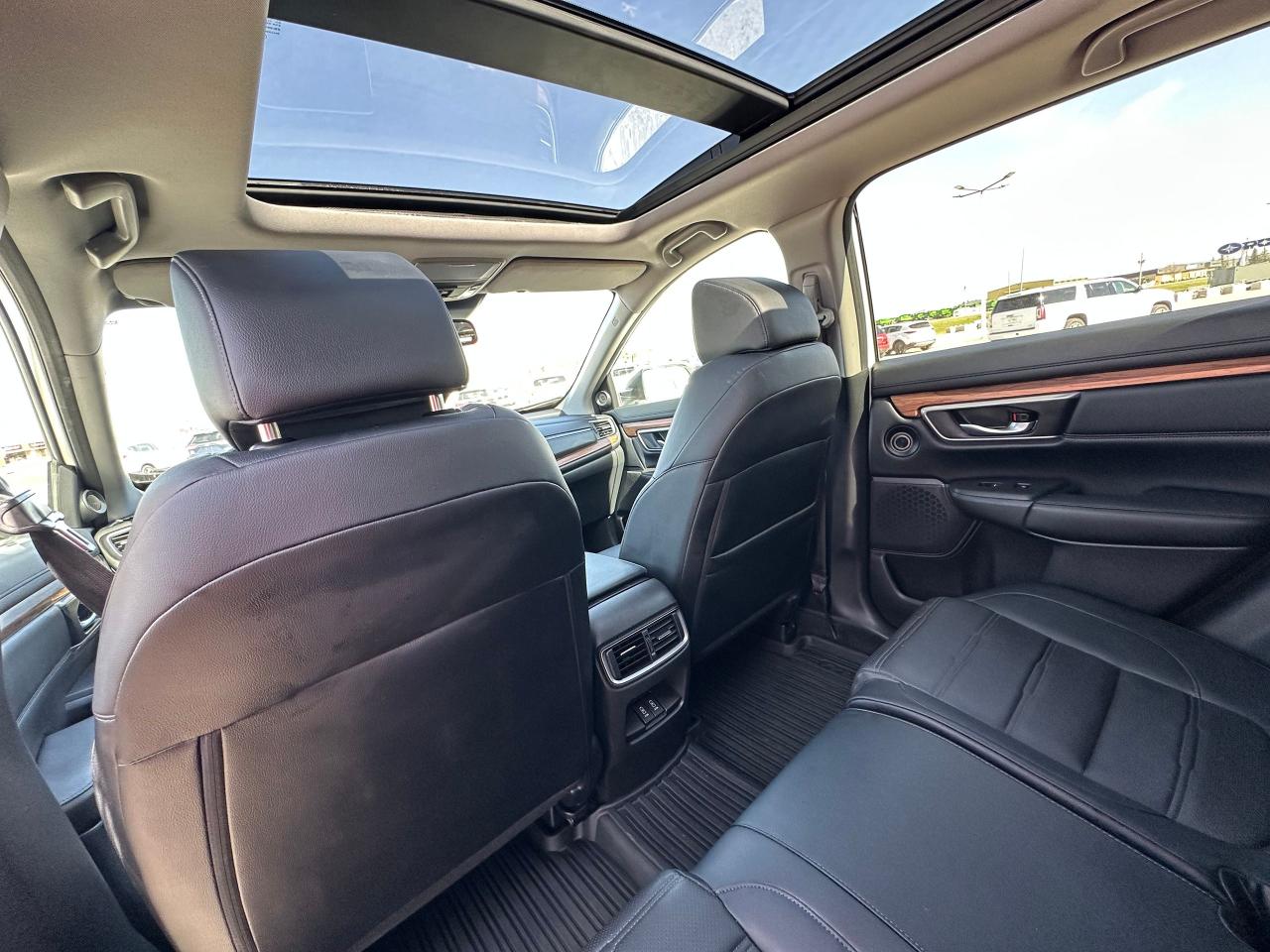 2017 Honda CR-V Touring Photo