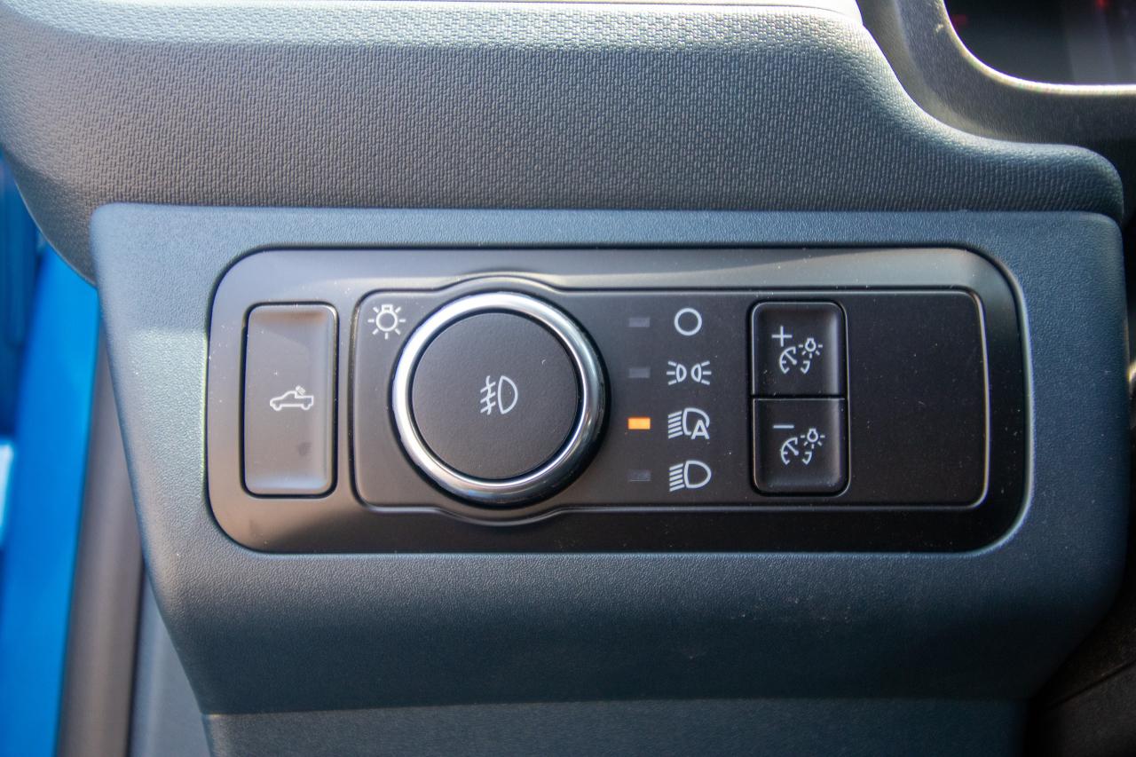 2025 Ford Maverick LOBO STANDARD AWD SUPERCREW Photo5