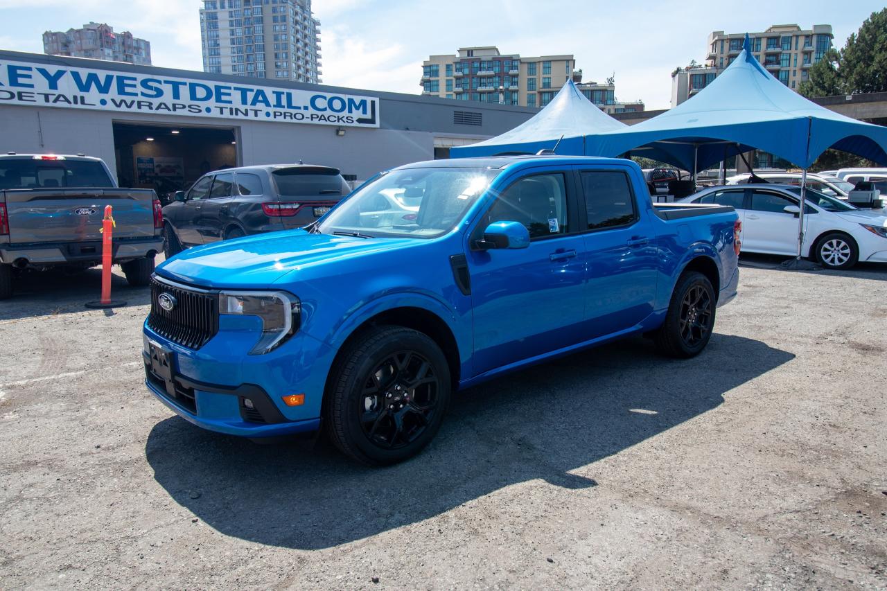2025 Ford Maverick LOBO STANDARD AWD SUPERCREW Photo1