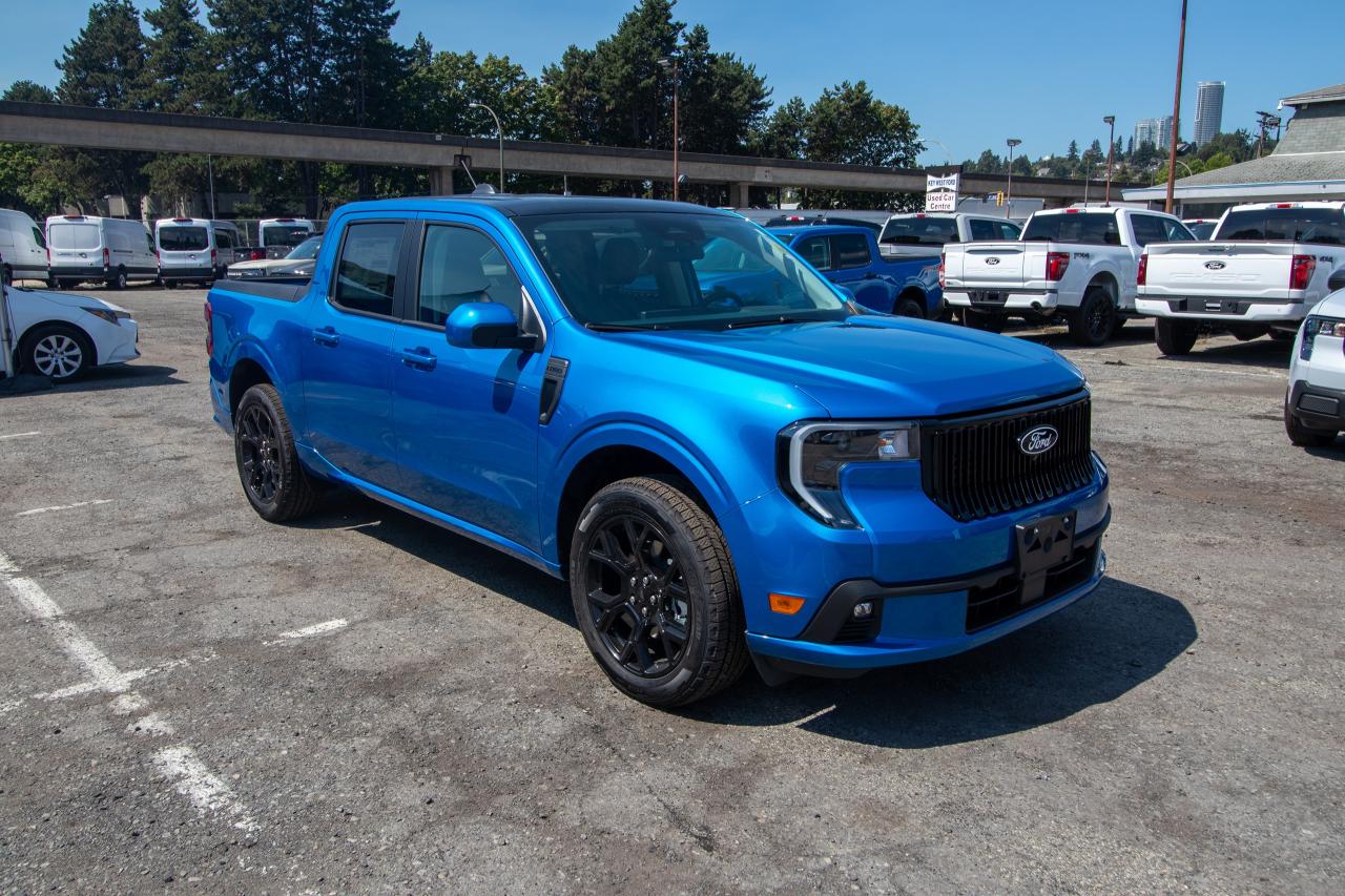 2025 Ford Maverick LOBO STANDARD AWD SUPERCREW Photo