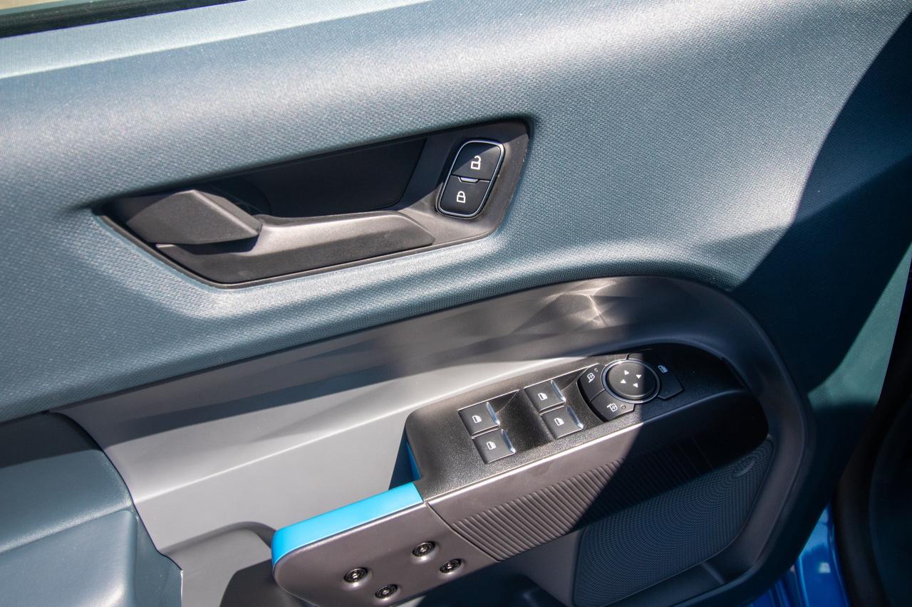 2025 Ford Maverick LOBO STANDARD AWD SUPERCREW Photo5