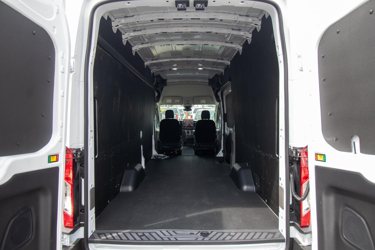 2025 Ford E-Transit Cargo Van T-350 148" EL HI RF 9500 GVWR RWD Photo5