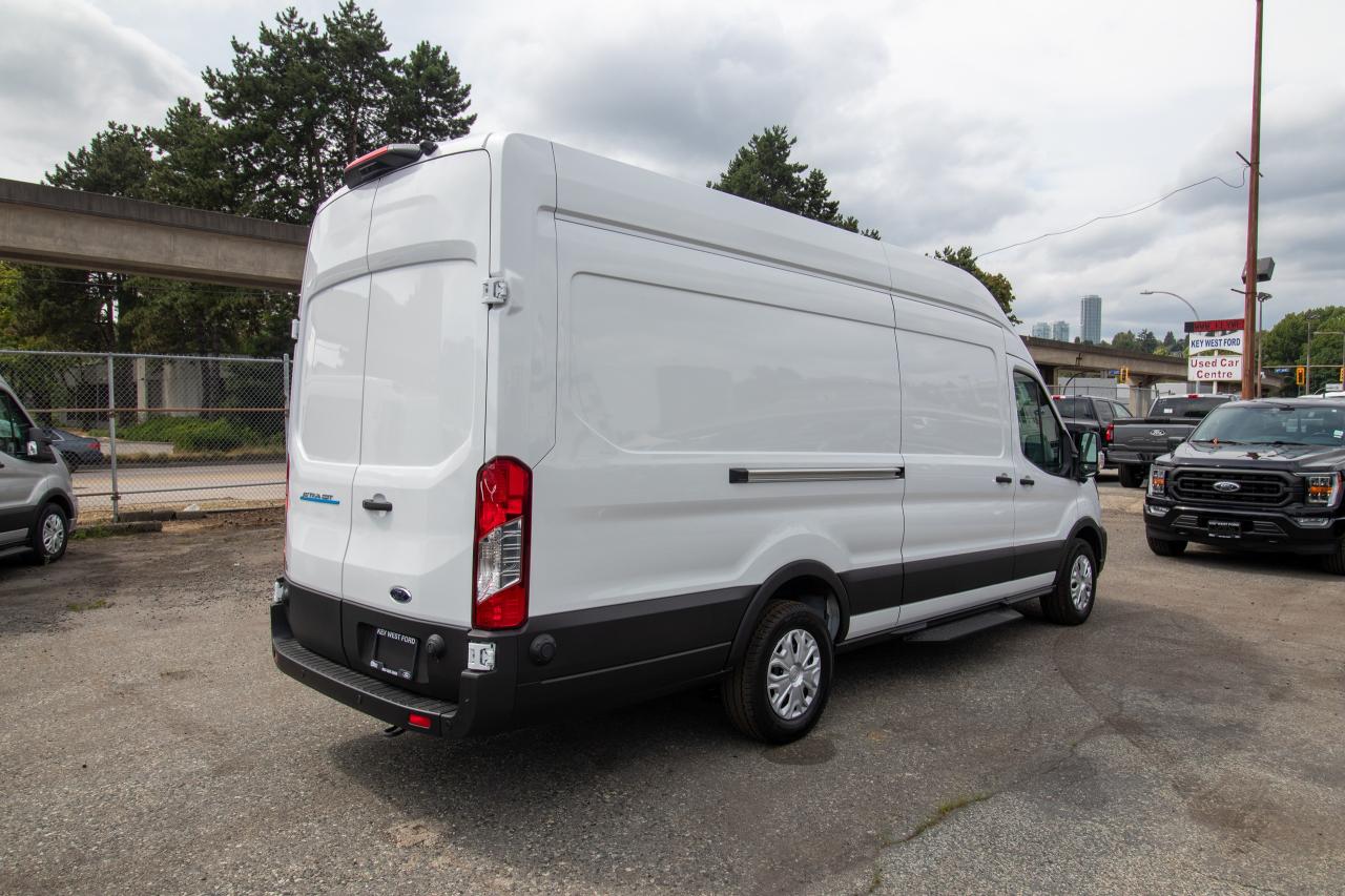 2025 Ford E-Transit Cargo Van T-350 148" EL HI RF 9500 GVWR RWD Photo4