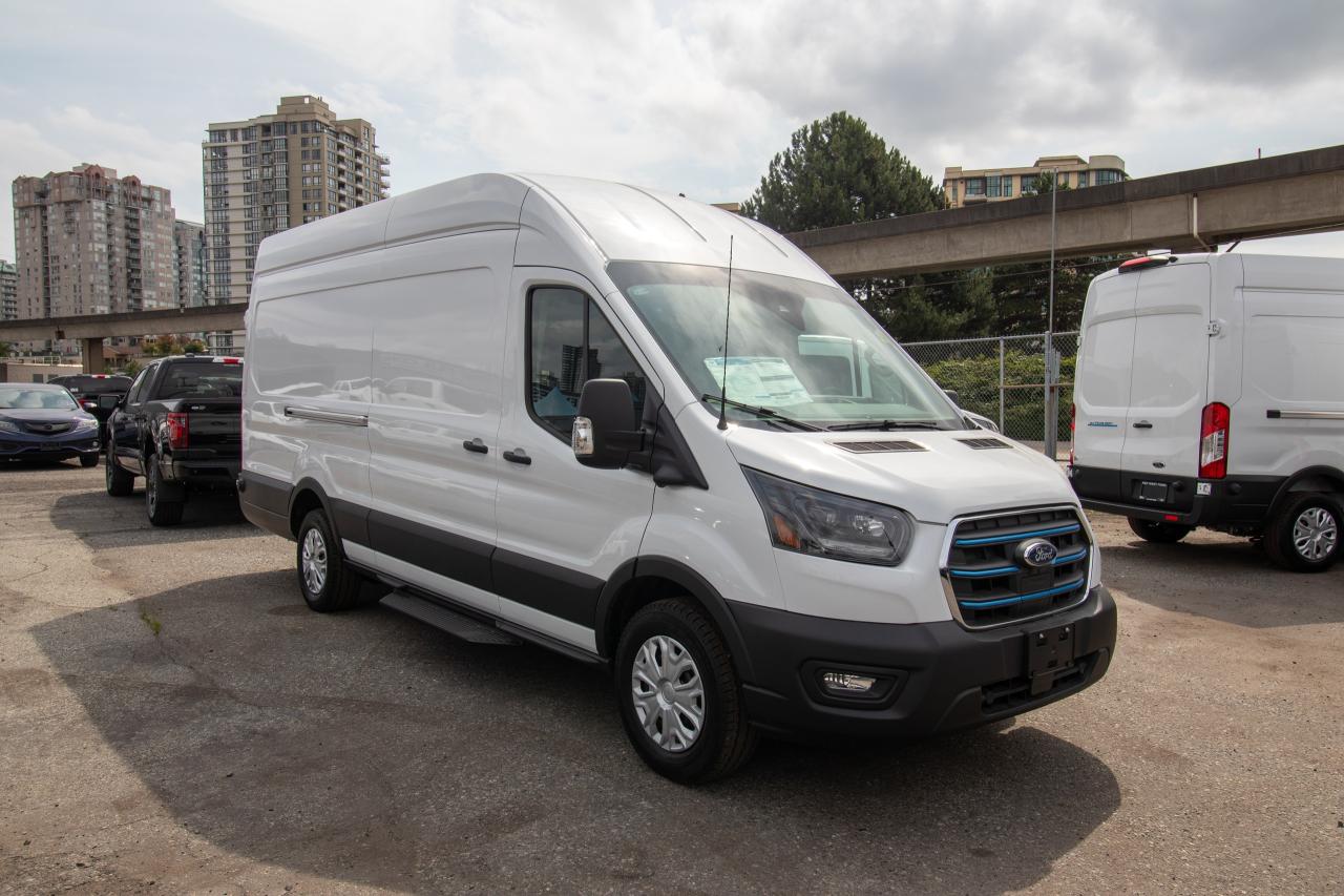 2025 Ford E-Transit Cargo Van T-350 148" EL HI RF 9500 GVWR RWD Photo3