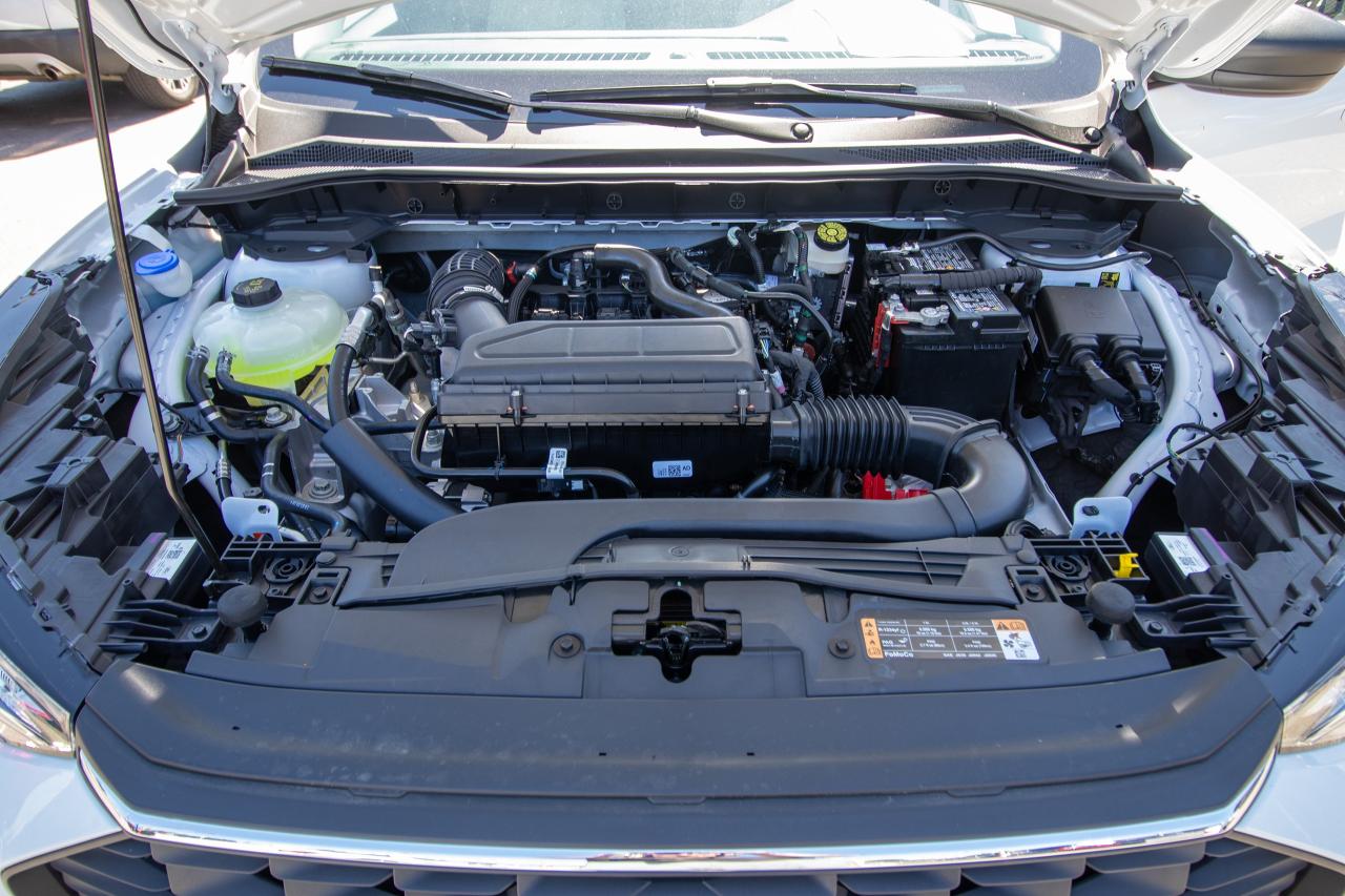 2025 Ford Escape Active AWD Photo5