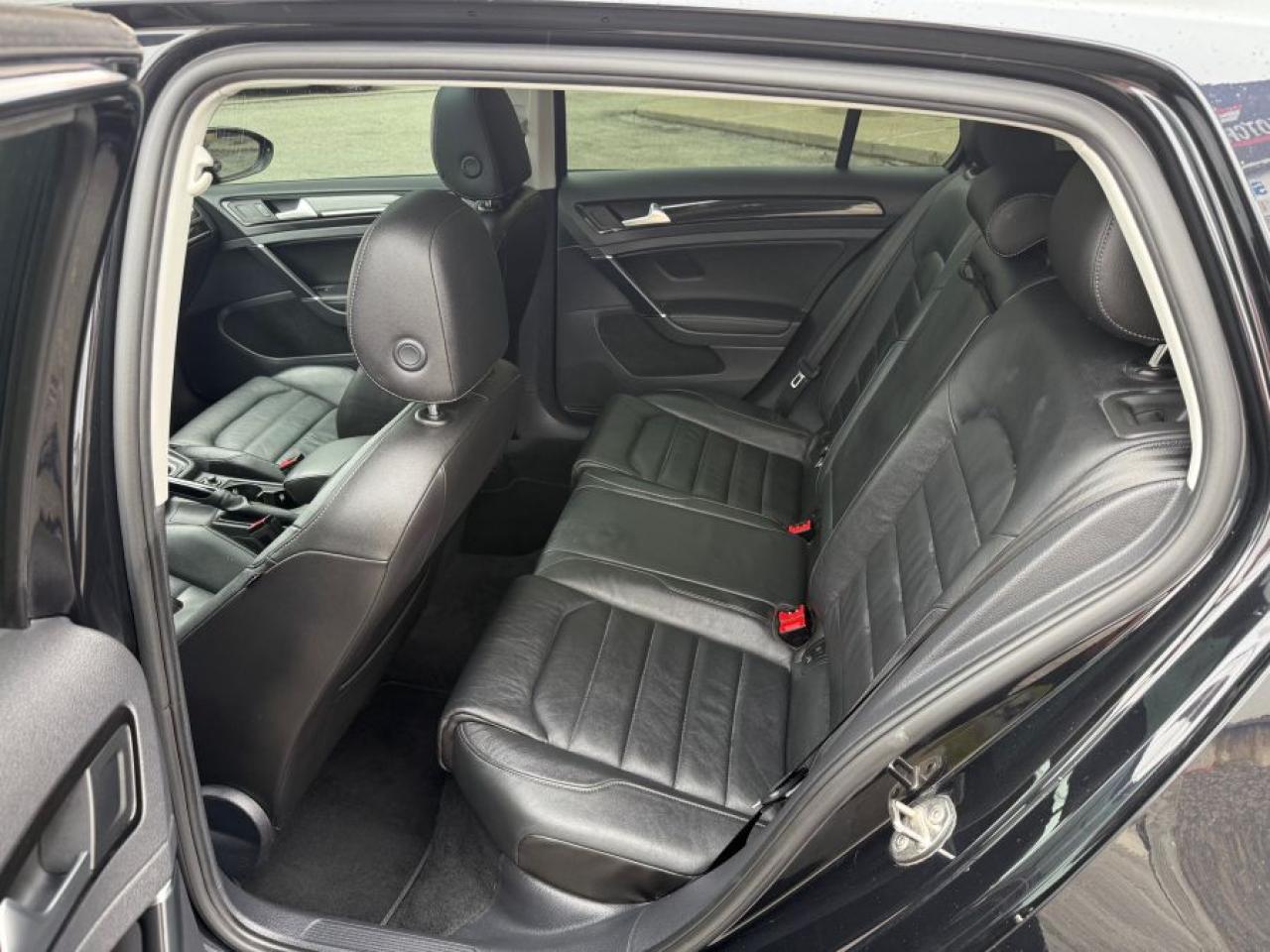 2019 Volkswagen Golf EXECLINE (ONE OWNER) - Photo #17