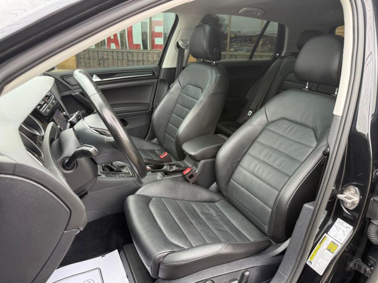 2019 Volkswagen Golf EXECLINE (ONE OWNER) - Photo #16