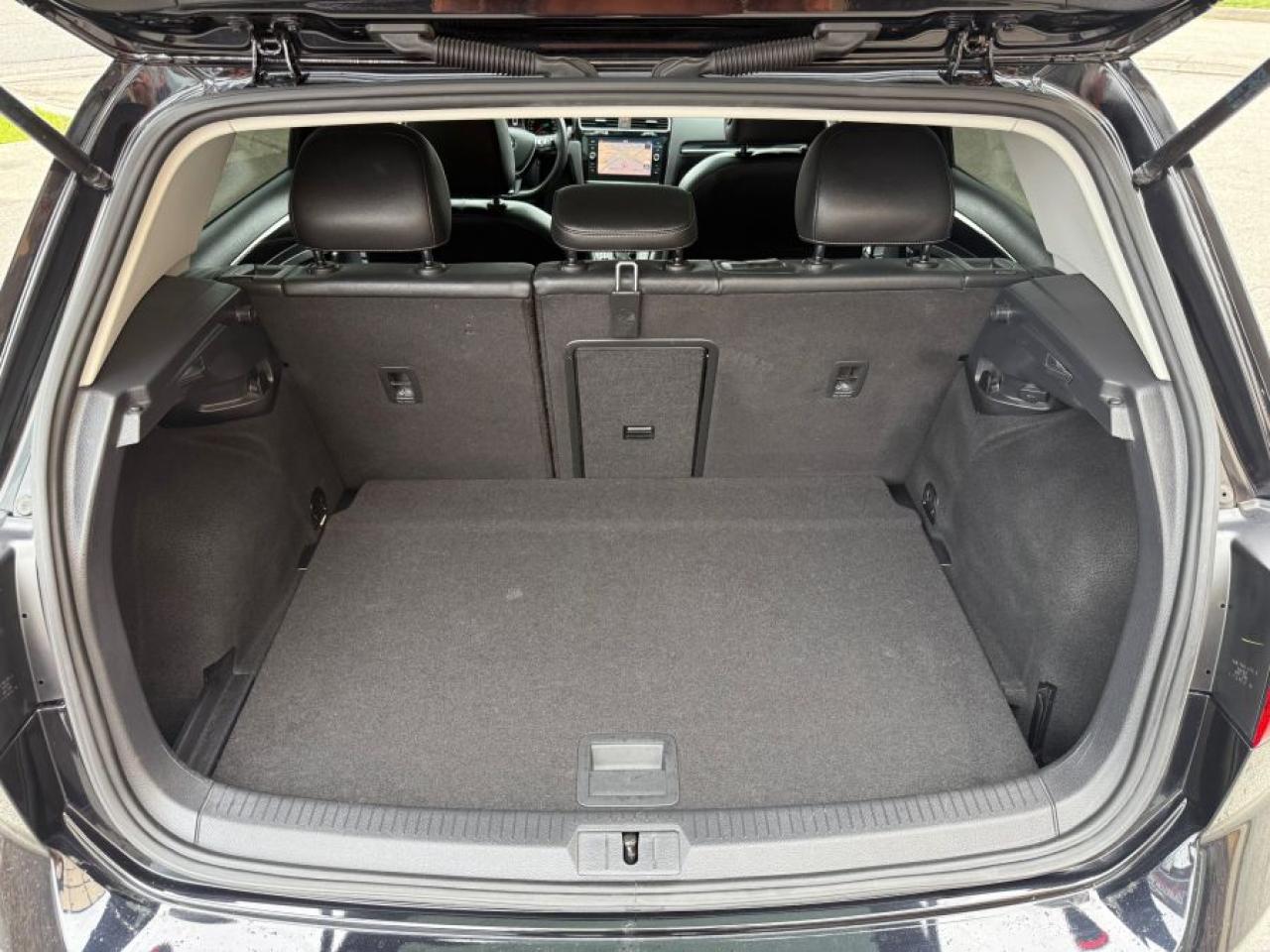 2019 Volkswagen Golf EXECLINE (ONE OWNER) - Photo #18