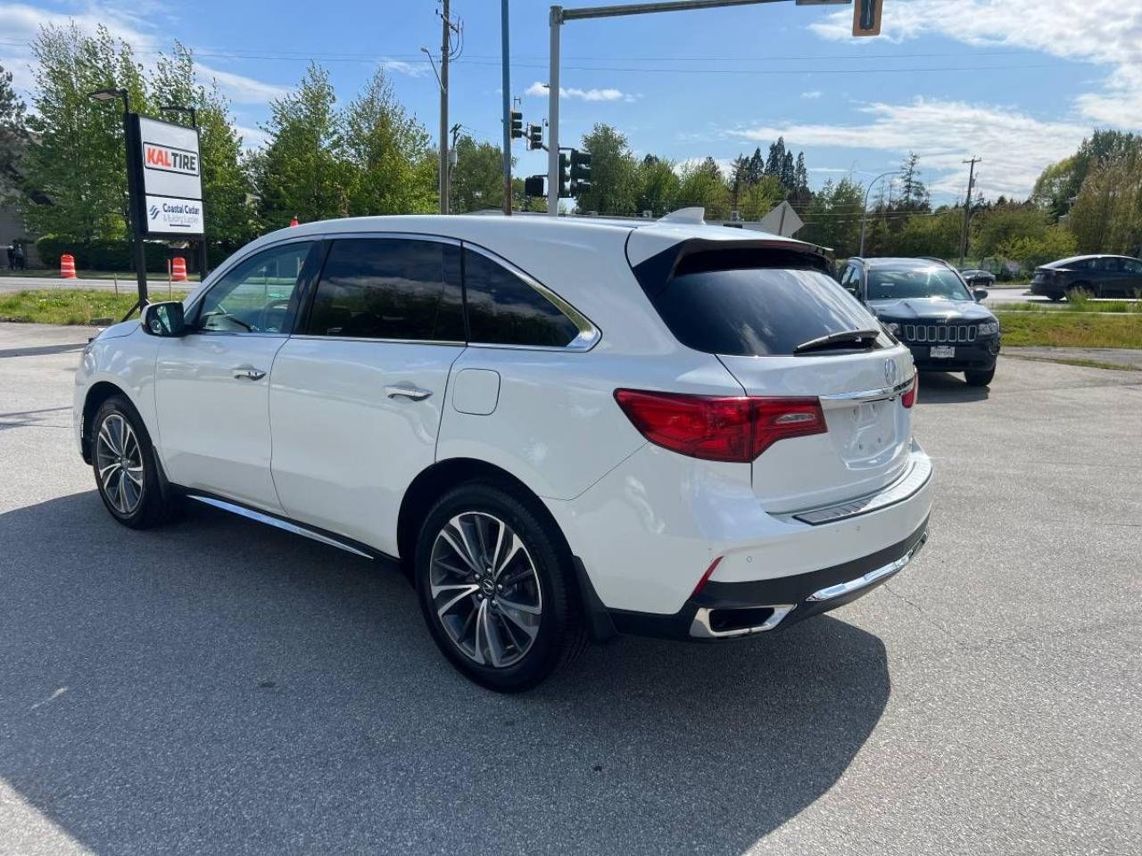 2019 Acura MDX Tech SH-AWD - Photo #8