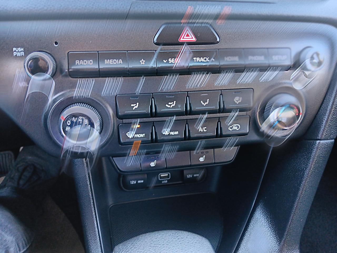 2021 Kia Sportage LX AWD, Htd Seats, BU Cam - Photo #19
