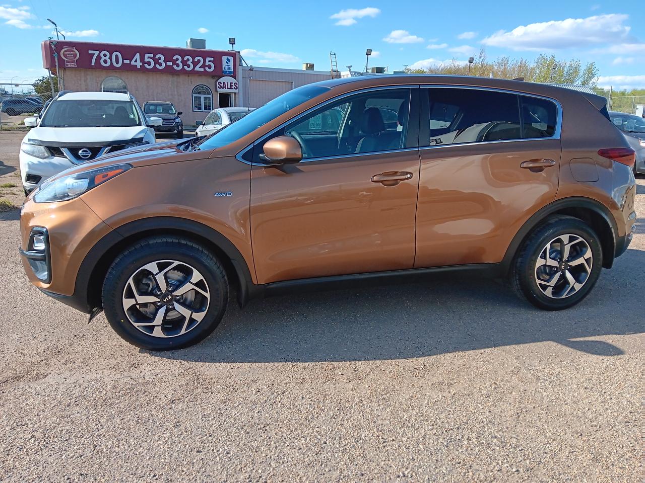 2021 Kia Sportage LX AWD, Htd Seats, BU Cam - Photo #4