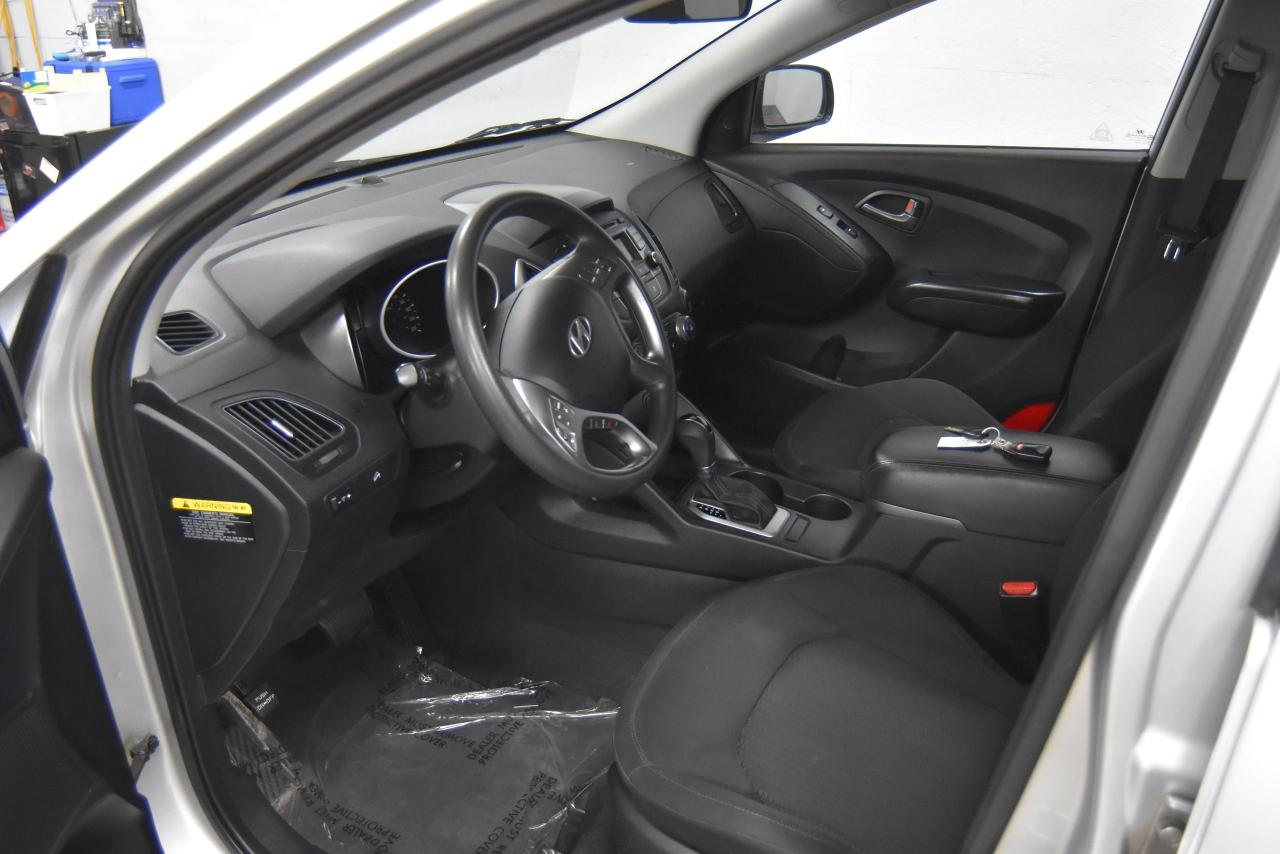 2014 Hyundai Tucson GL - Photo #10