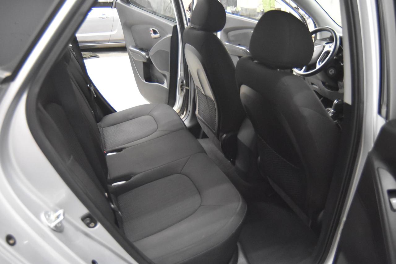 2014 Hyundai Tucson GL - Photo #13
