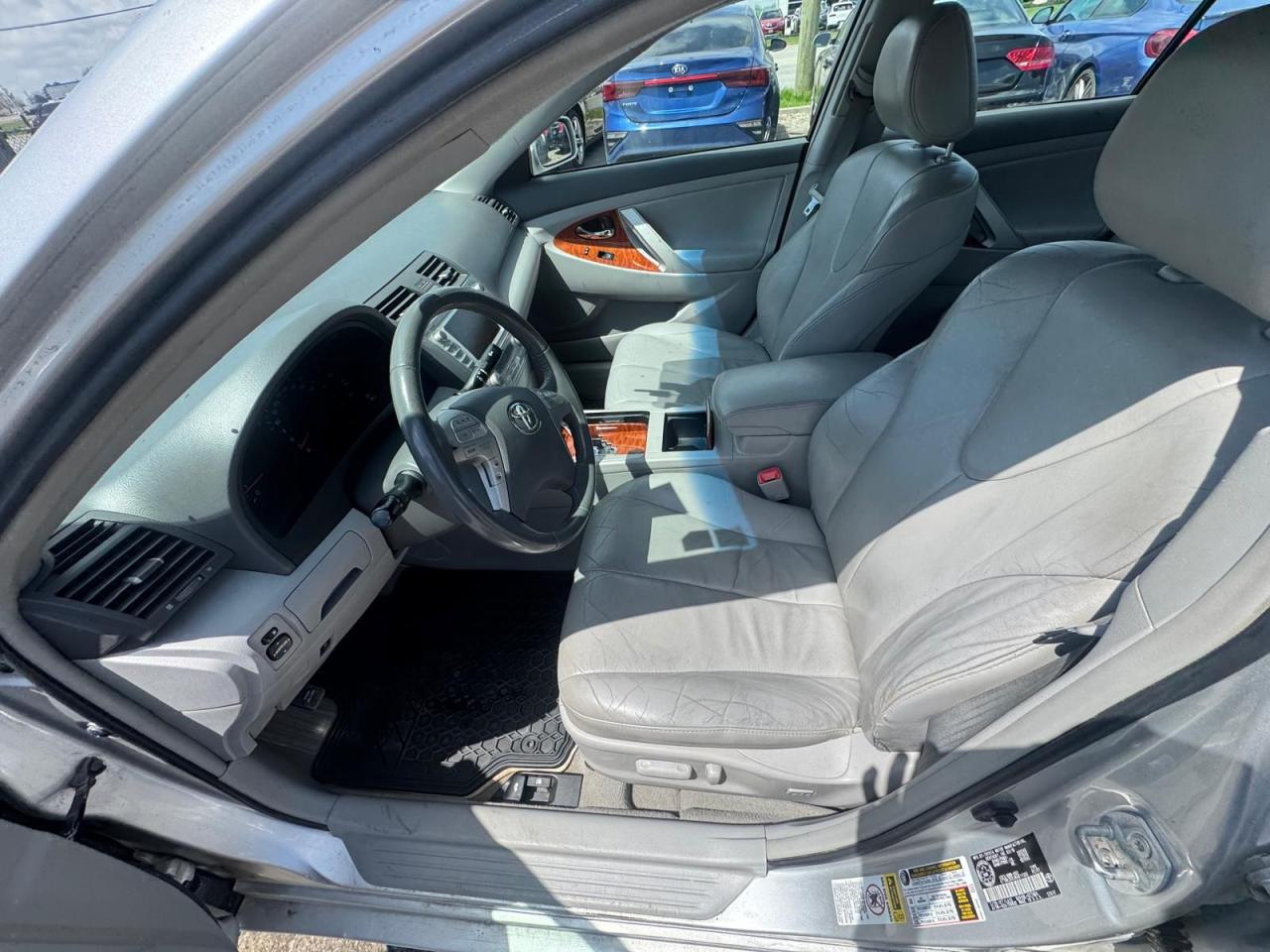 2011 Toyota Camry XLE - Photo #13