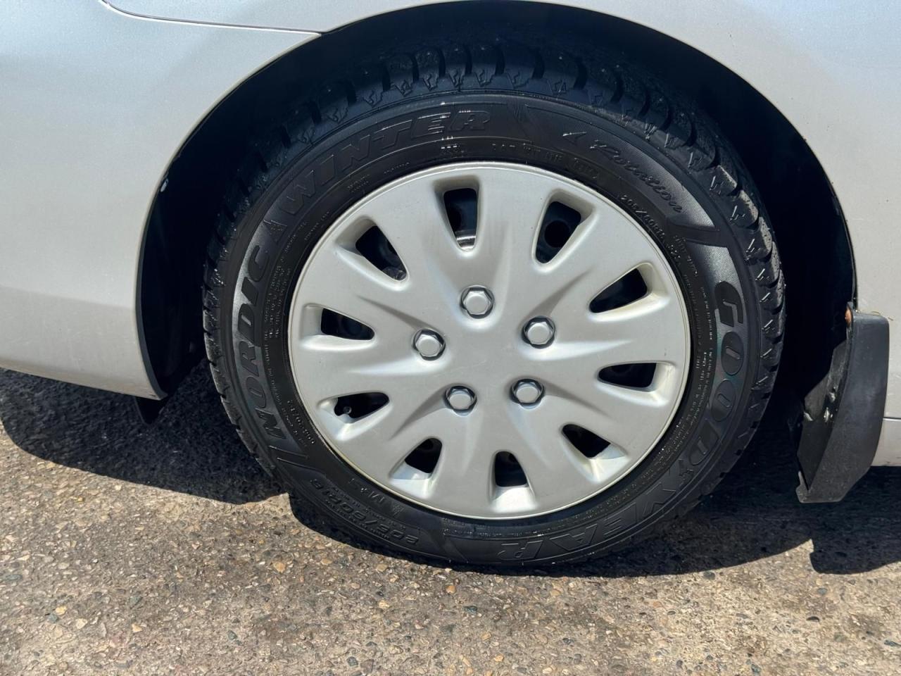 2011 Toyota Camry XLE - Photo #16