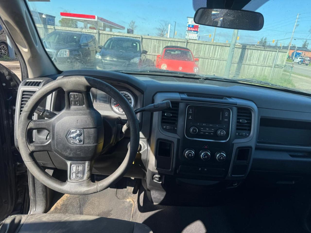 2015 RAM 1500 ST - Photo #12