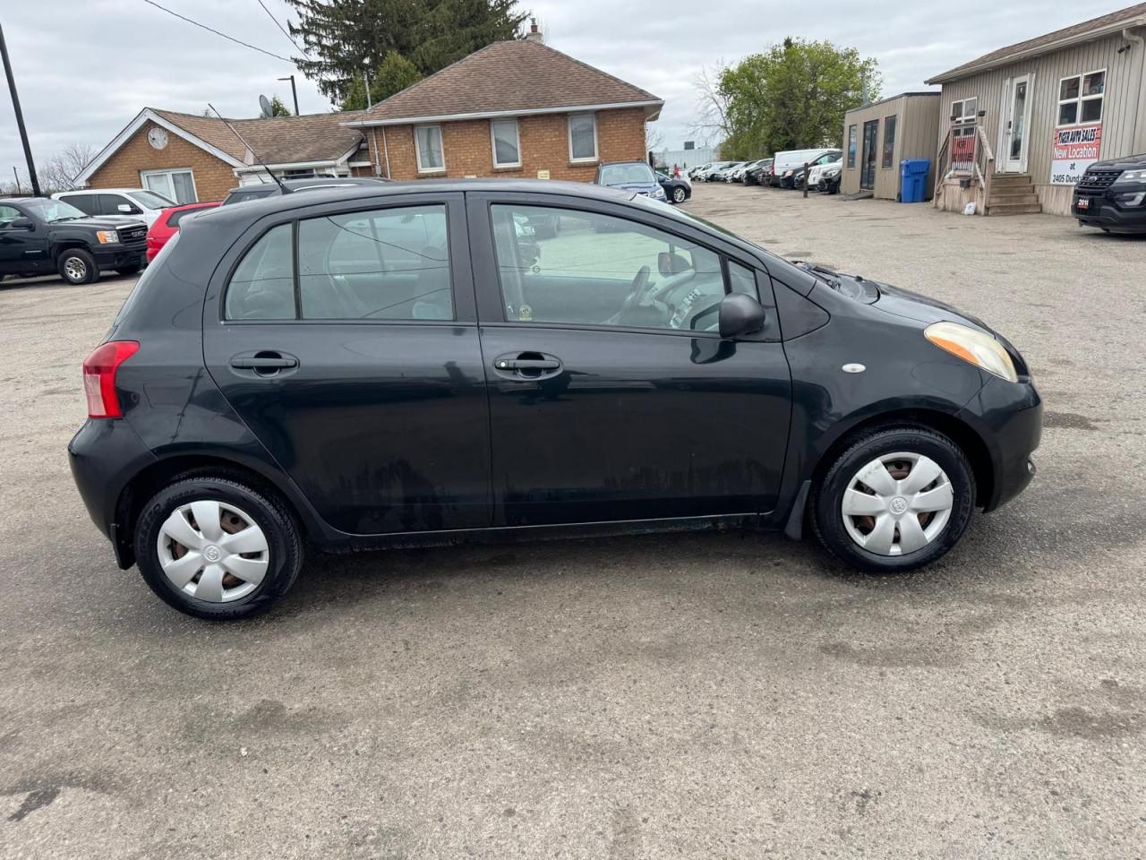 2007 Toyota Yaris LE - Photo #6