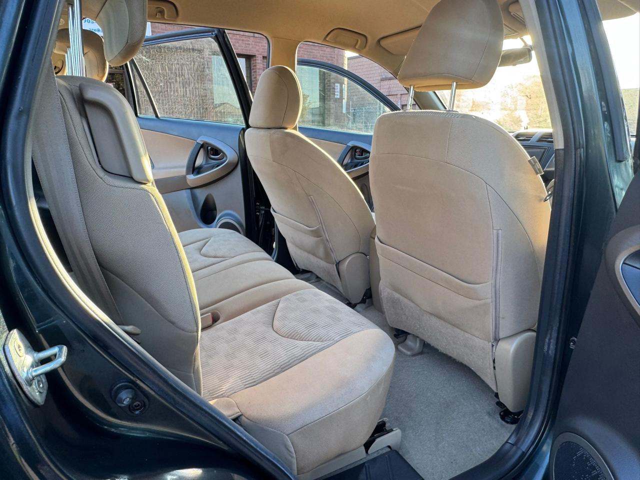 2011 Toyota RAV4 BASE - Photo #20