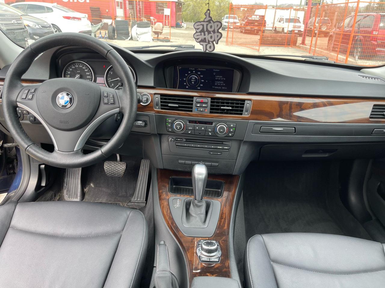 2011 BMW 3 Series 328i xDrive Classic Edition - Photo #11