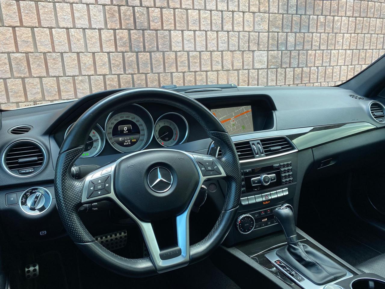 2014 Mercedes-Benz C-Class C300 4MATIC-AMG-SPORT-NAVI-CAMERA-PANO ROOF - Photo #22