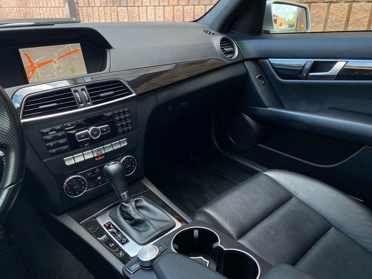 2014 Mercedes-Benz C-Class C300 4MATIC-AMG-SPORT-NAVI-CAMERA-PANO ROOF - Photo #15