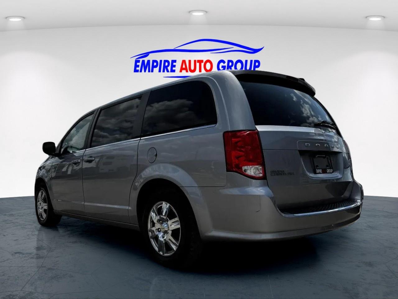 2019 Dodge Grand Caravan SXT Photo4