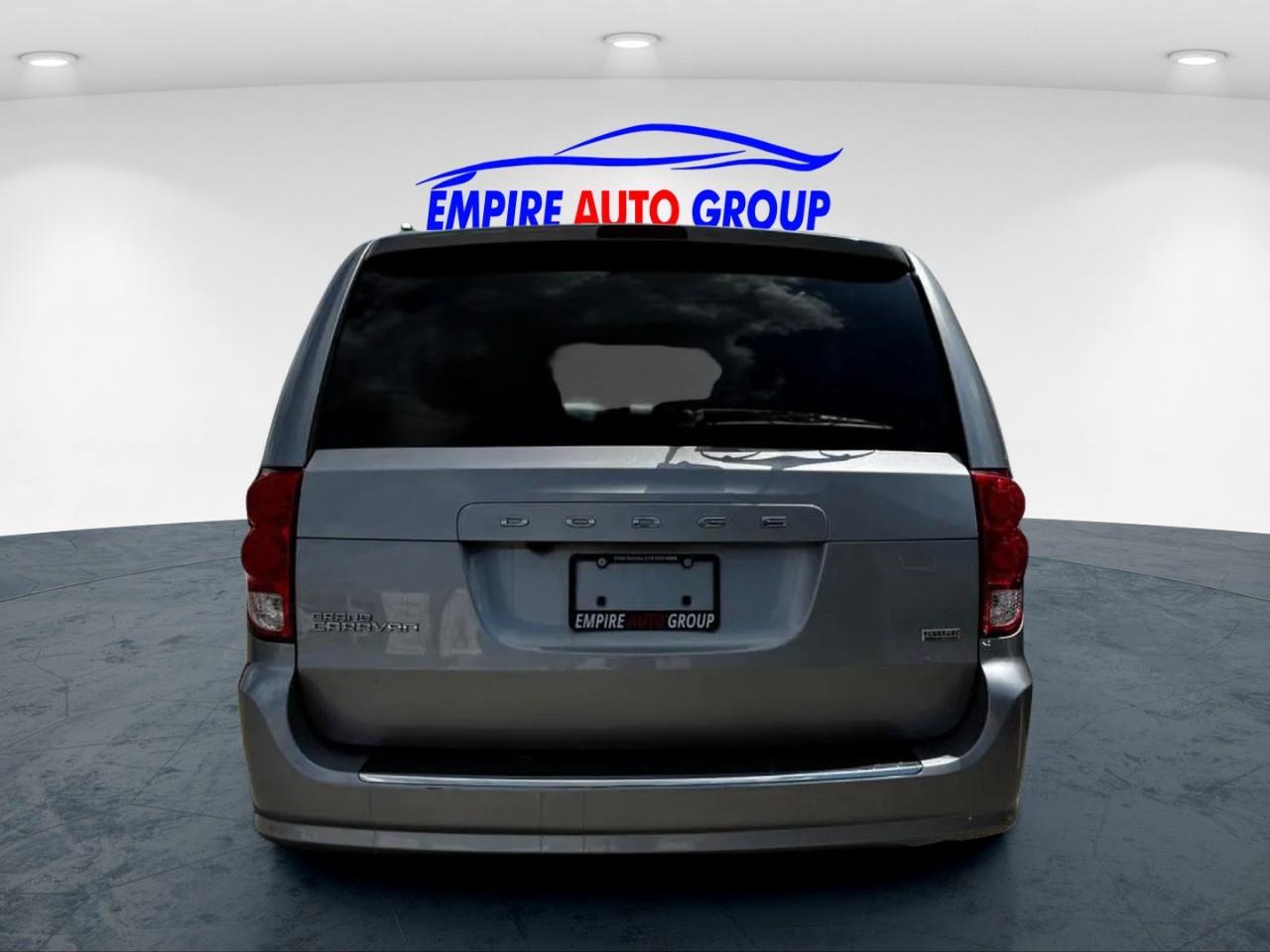 2019 Dodge Grand Caravan SXT Photo