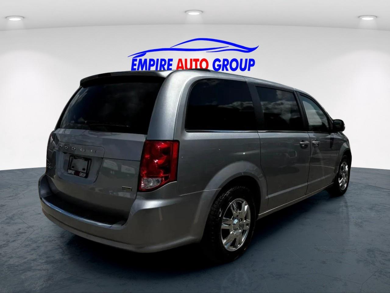 2019 Dodge Grand Caravan SXT Photo