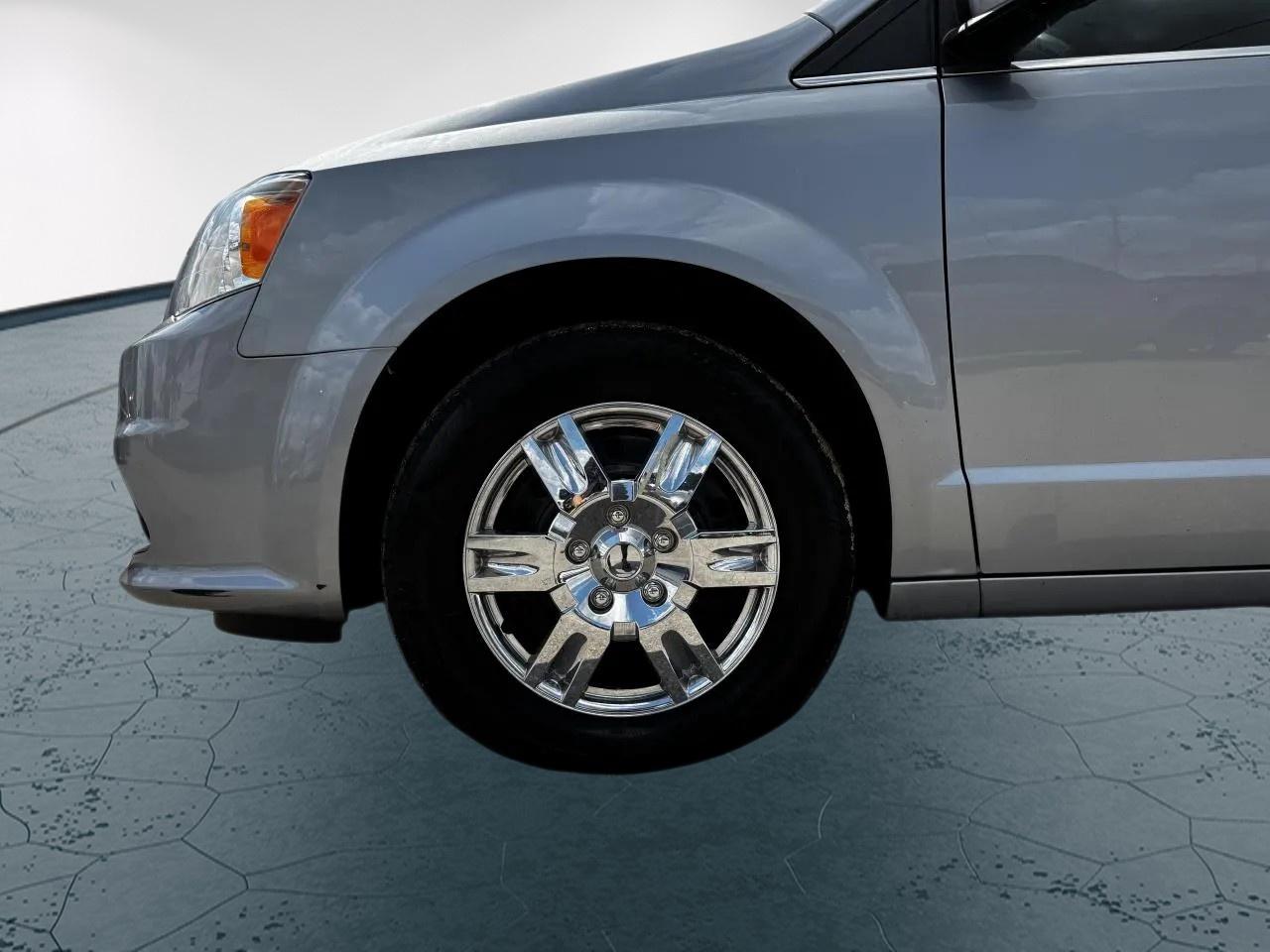 2019 Dodge Grand Caravan SXT Photo