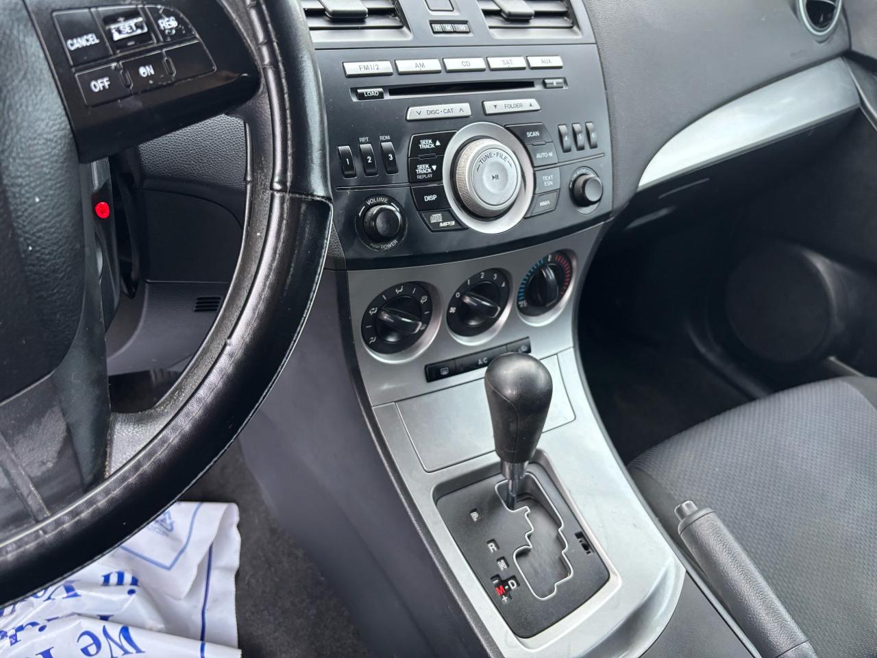 2011 Mazda MAZDA3 GS - Photo #10
