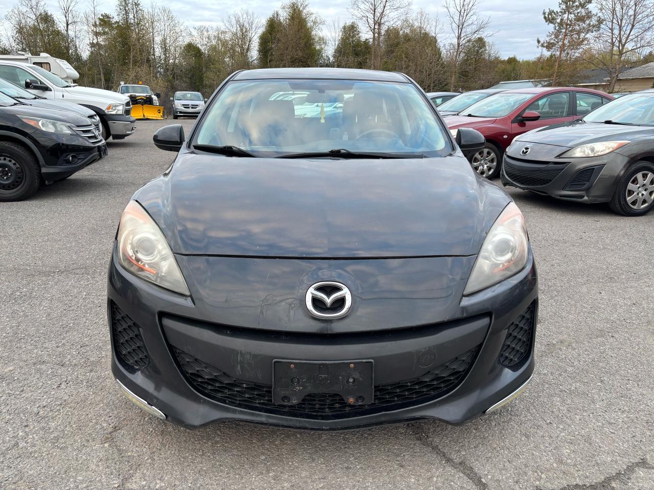 2011 Mazda MAZDA3 GX - Photo #2