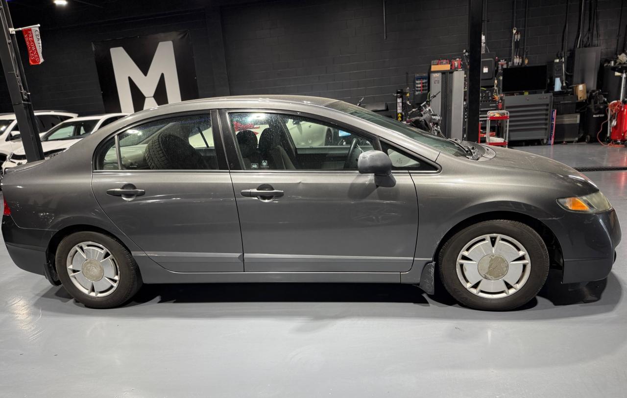2011 Honda Civic DX-G - Photo #4