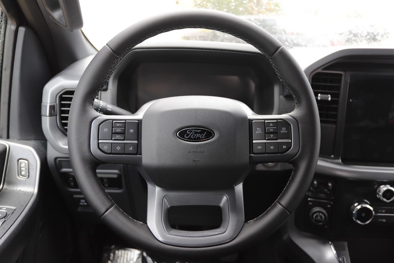 2025 Ford F-150 XLT 4WD SuperCrew 5.5' Box Photo5