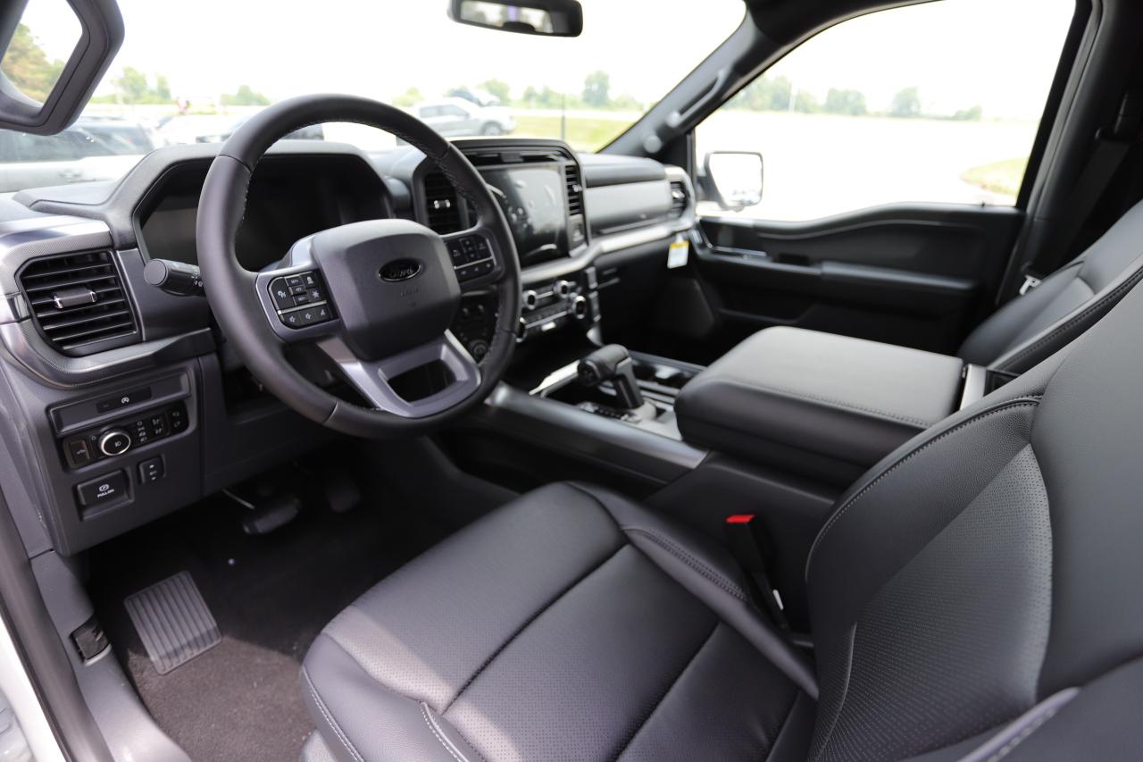 2025 Ford F-150 Lariat 4WD SuperCrew 5.5' Box Photo5