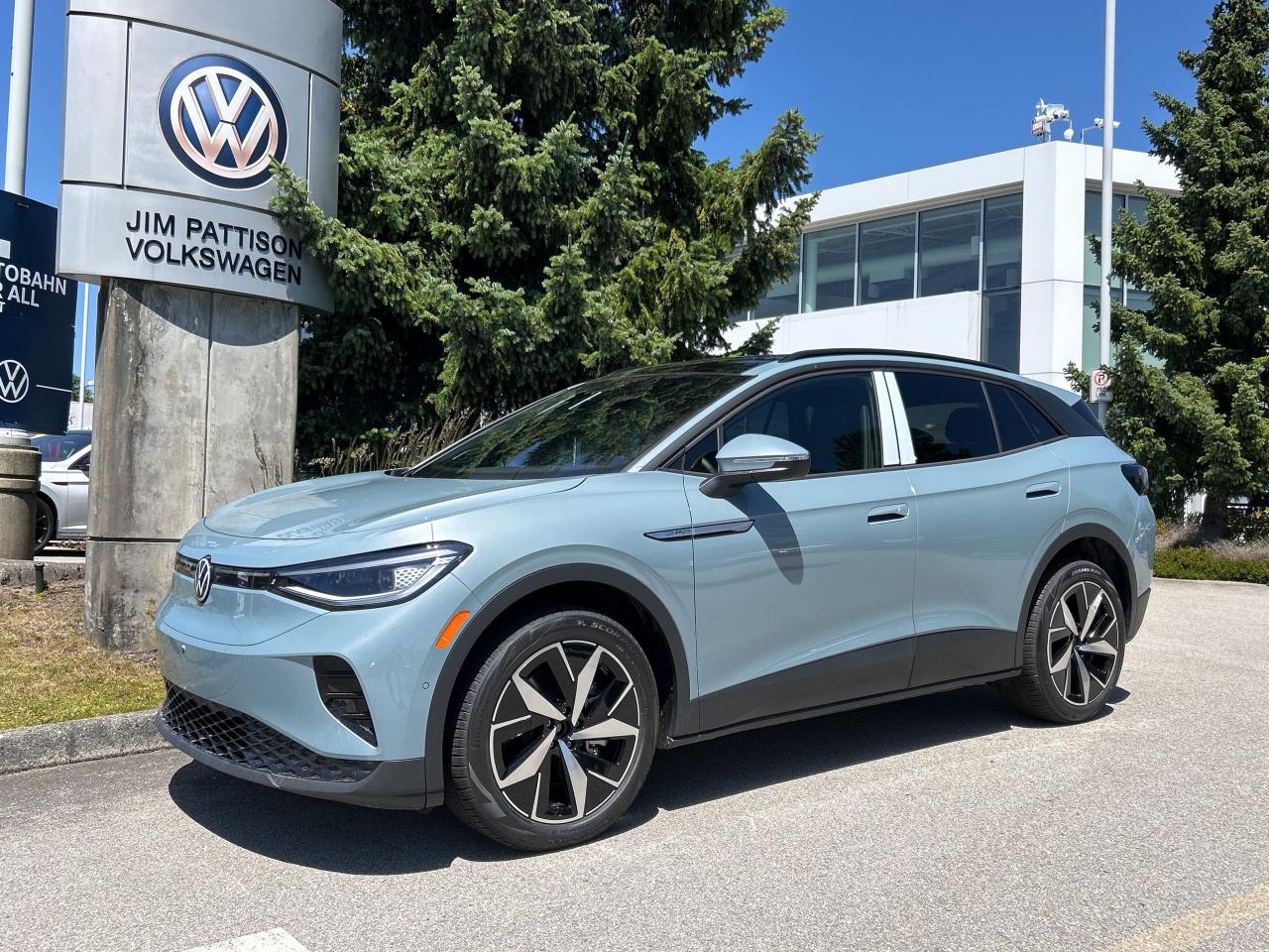 New 2025 Volkswagen ID.4 Pro S AWD for sale in Surrey, BC